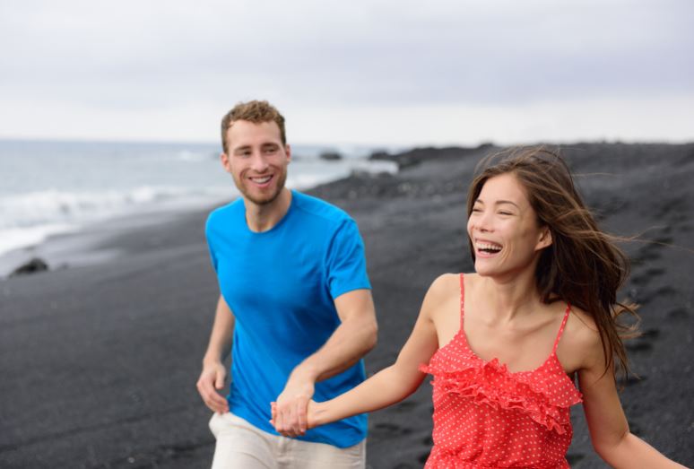 image-898409-youngcouple5-d3d94.JPG